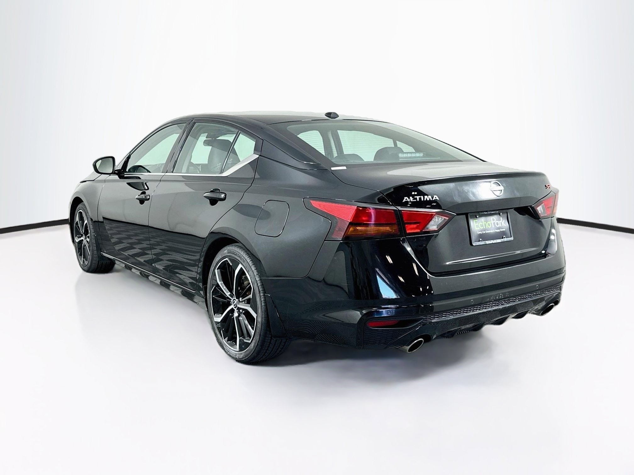 Used 2024 Nissan Altima 2.5 SR FWD image 5