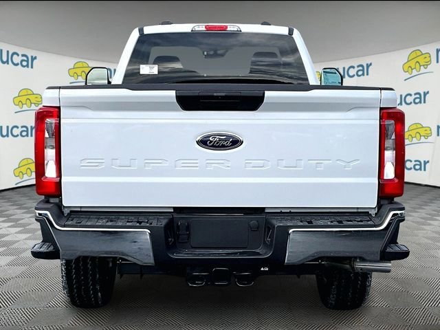 New 2026 Ford F350 XLT w/ FX4 Off-Road Package AWD/4WD image 19