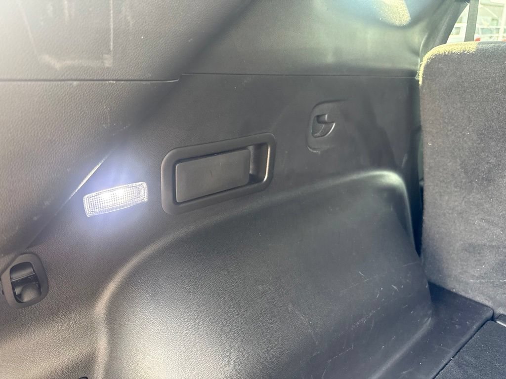 Used 2022 Chevrolet Blazer LT AWD/4WD image 43