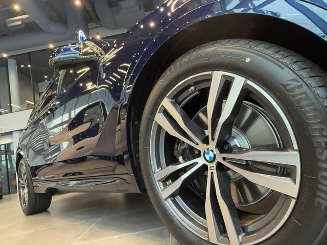 New 2026 BMW X7 xDrive40i image 8