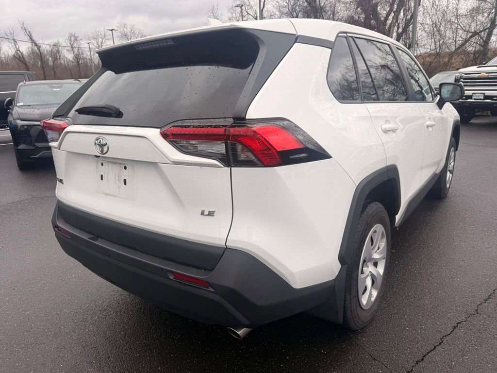 Used 2024 Toyota RAV4 LE image 7
