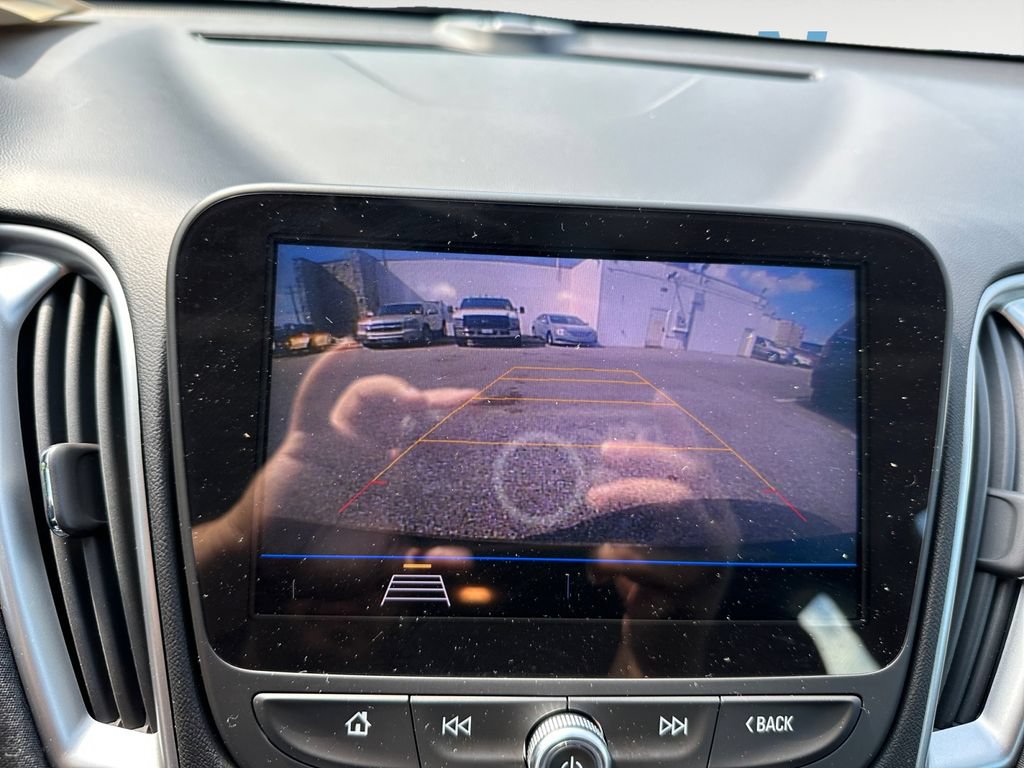 Used 2019 Chevrolet Malibu LS FWD image 18