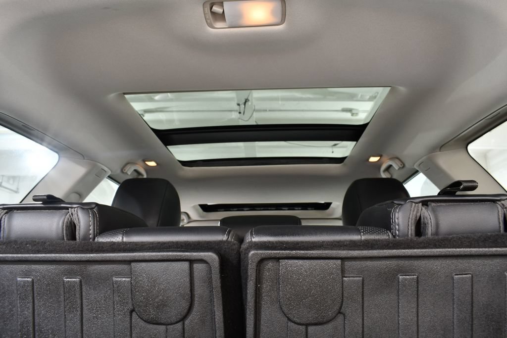 Used 2019 Nissan Pathfinder Platinum AWD/4WD image 21