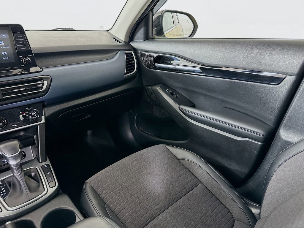 Used 2021 Kia Seltos S image 22