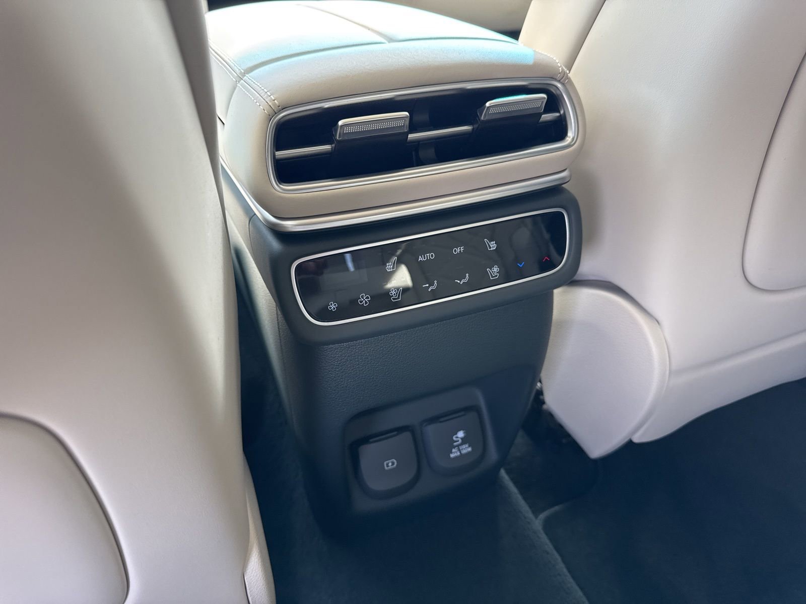 Used 2026 Genesis GV80 3.5T Prestige image 20