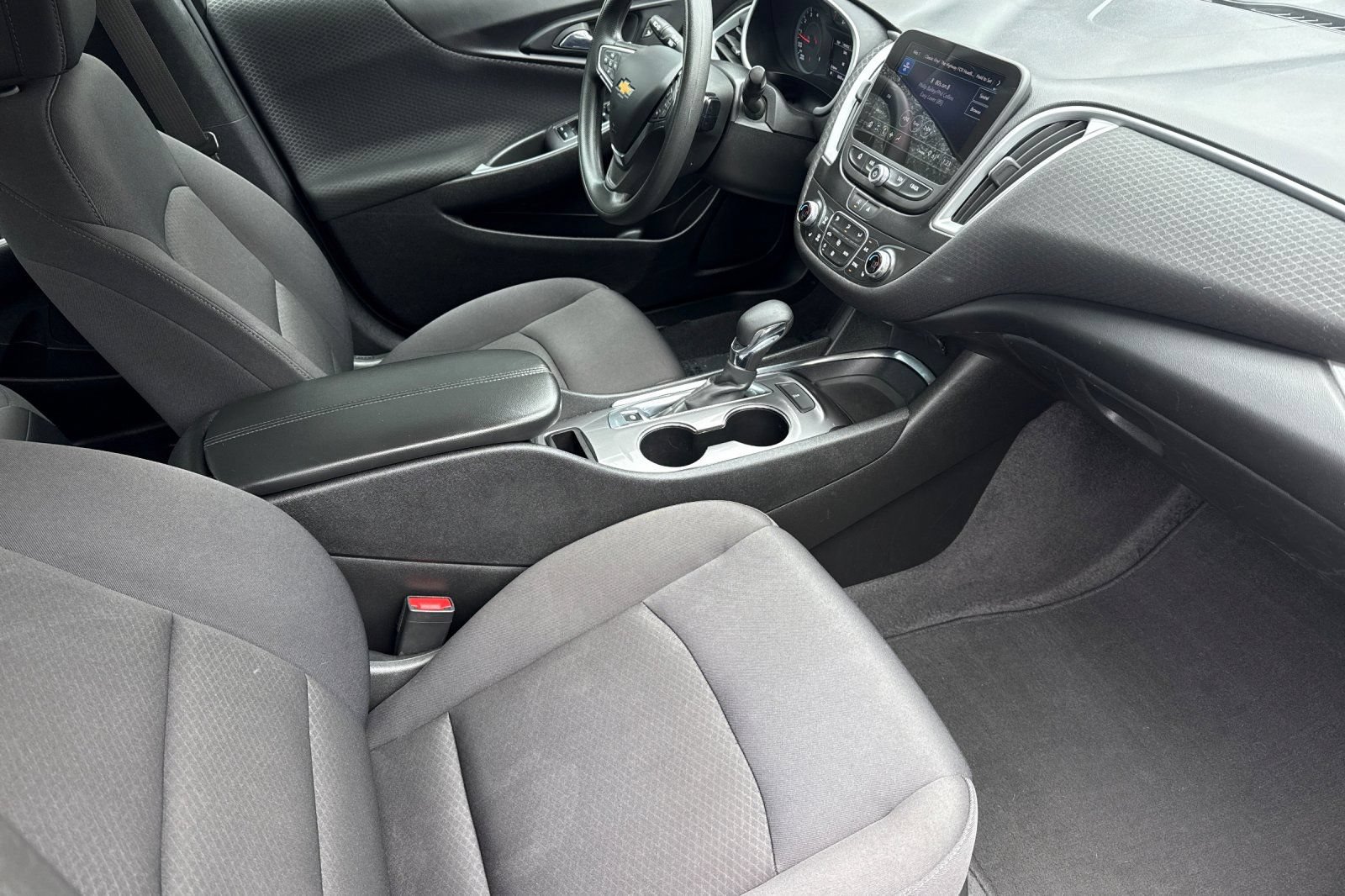 Used 2023 Chevrolet Malibu LT FWD image 24