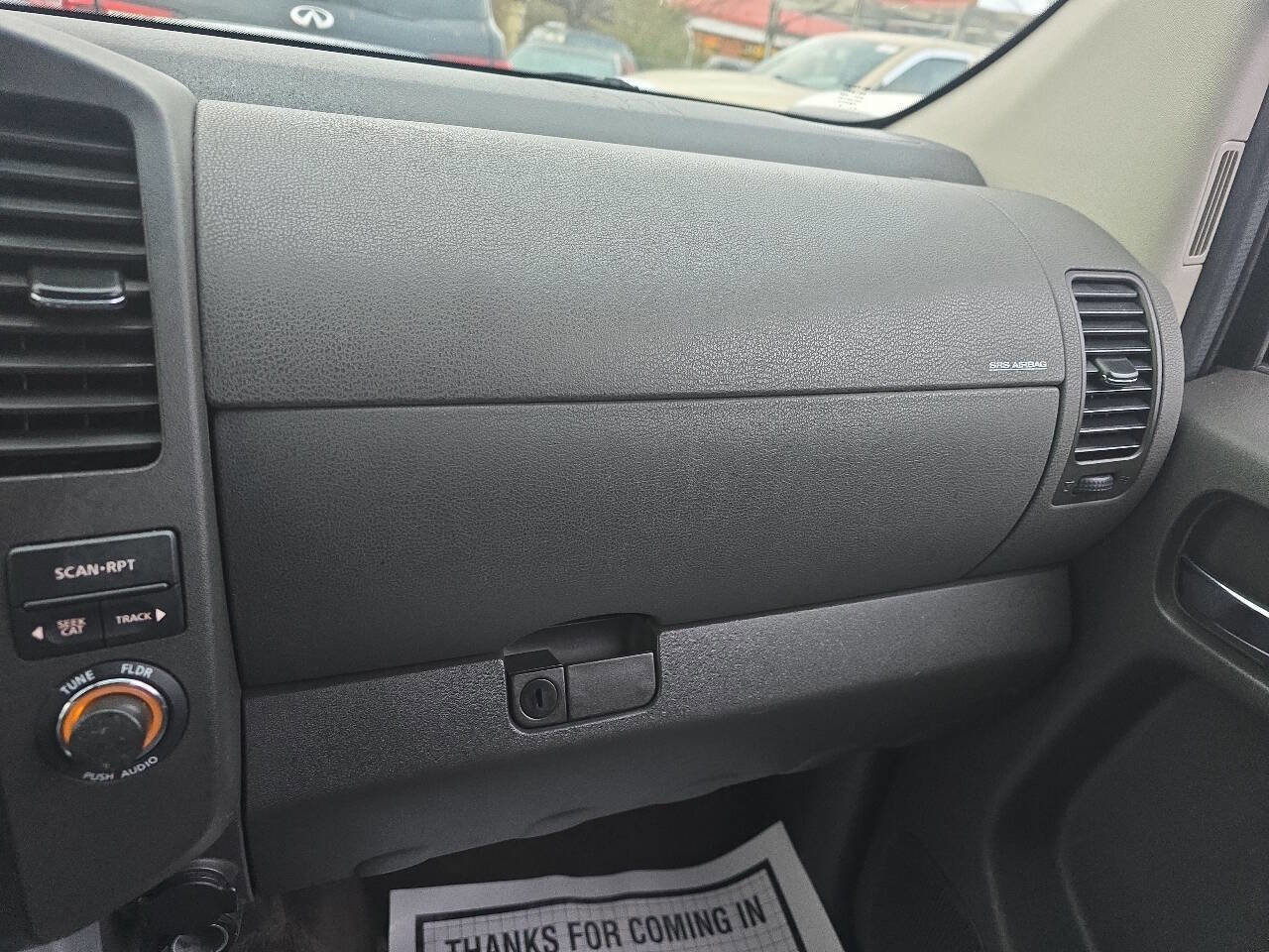 Used 2011 Nissan Pathfinder LE w/ Navigation Pkg image 31