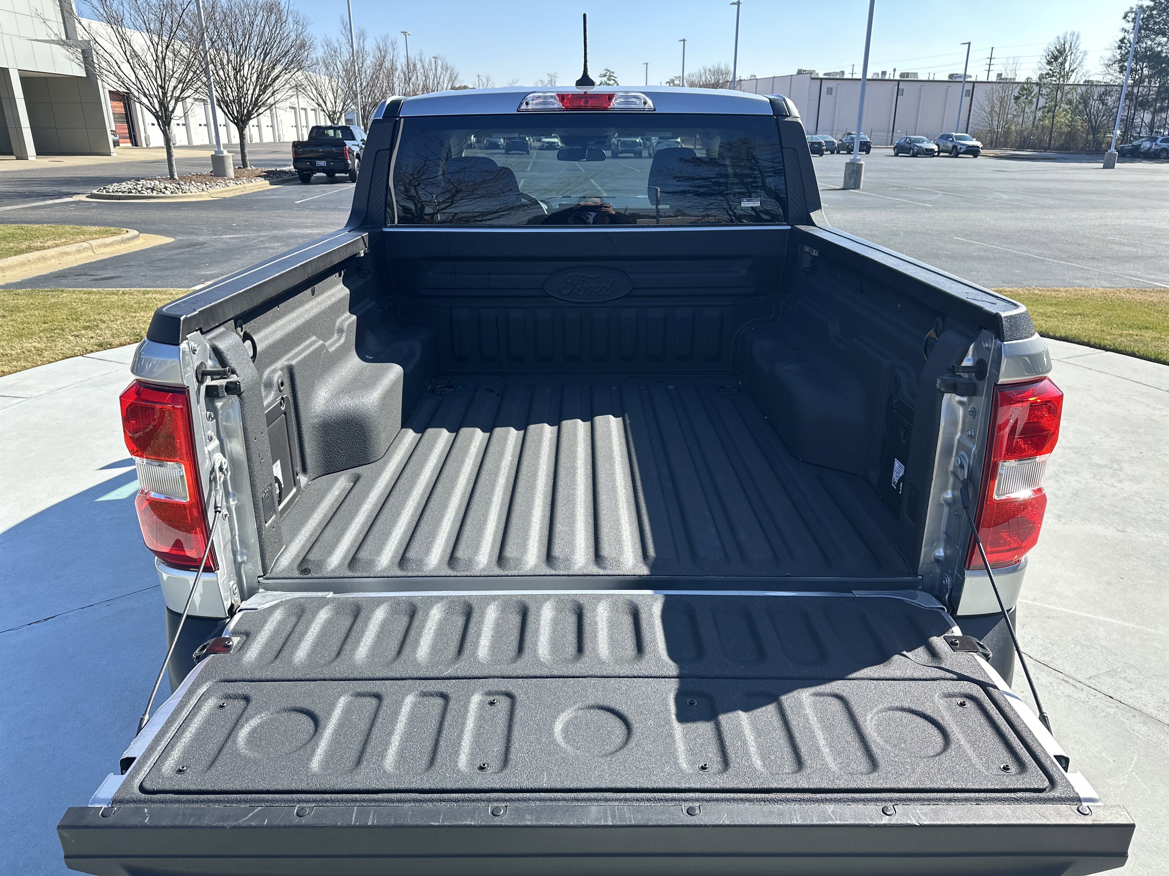 Used 2023 Ford Maverick XLT image 31