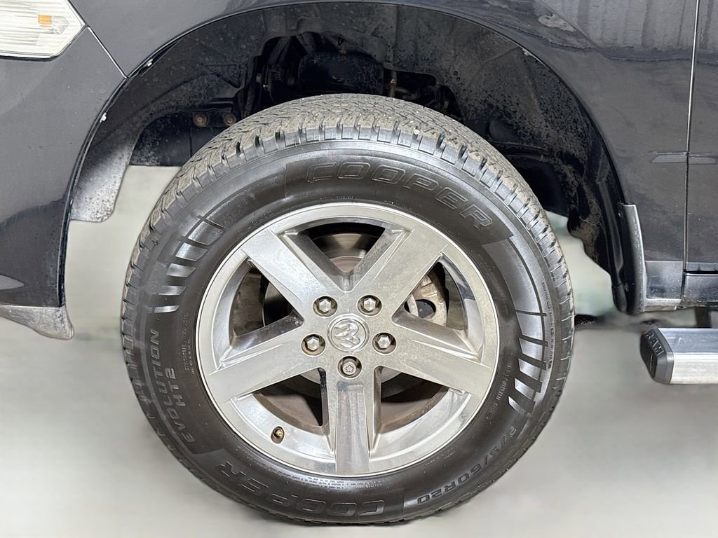 Used 2013 RAM 1500 Express AWD/4WD image 27