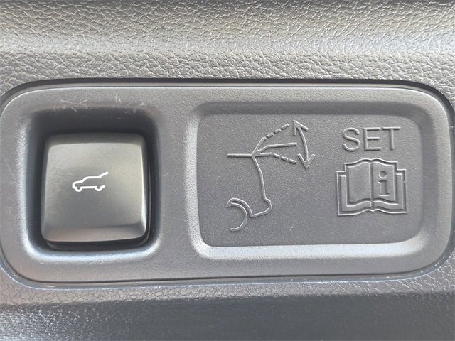 Certified 2024 Ford Expedition Max XLT image 8