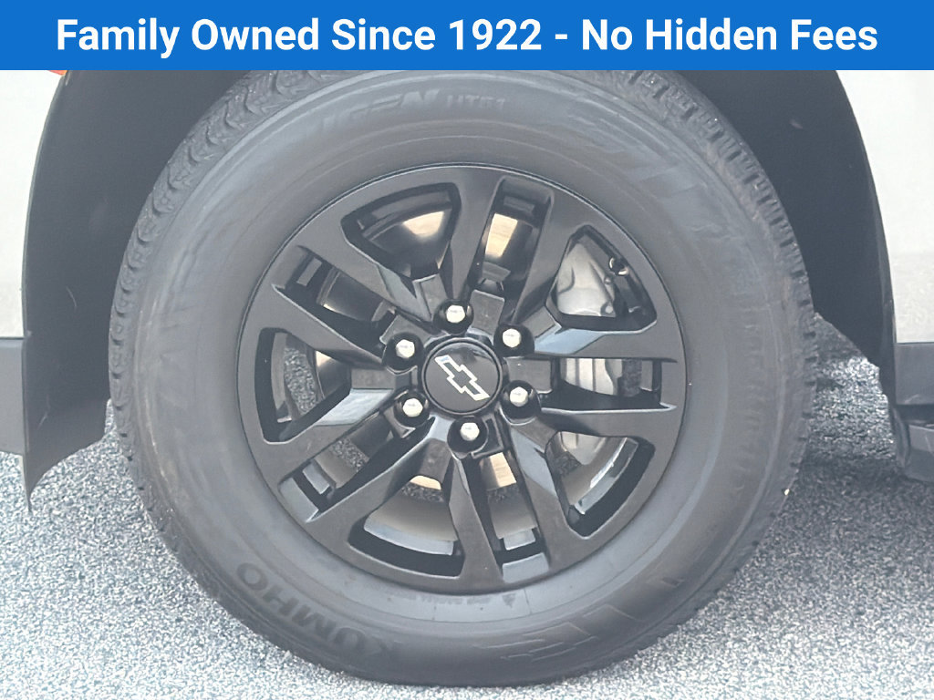 Used 2024 Chevrolet Tahoe LT RWD image 11