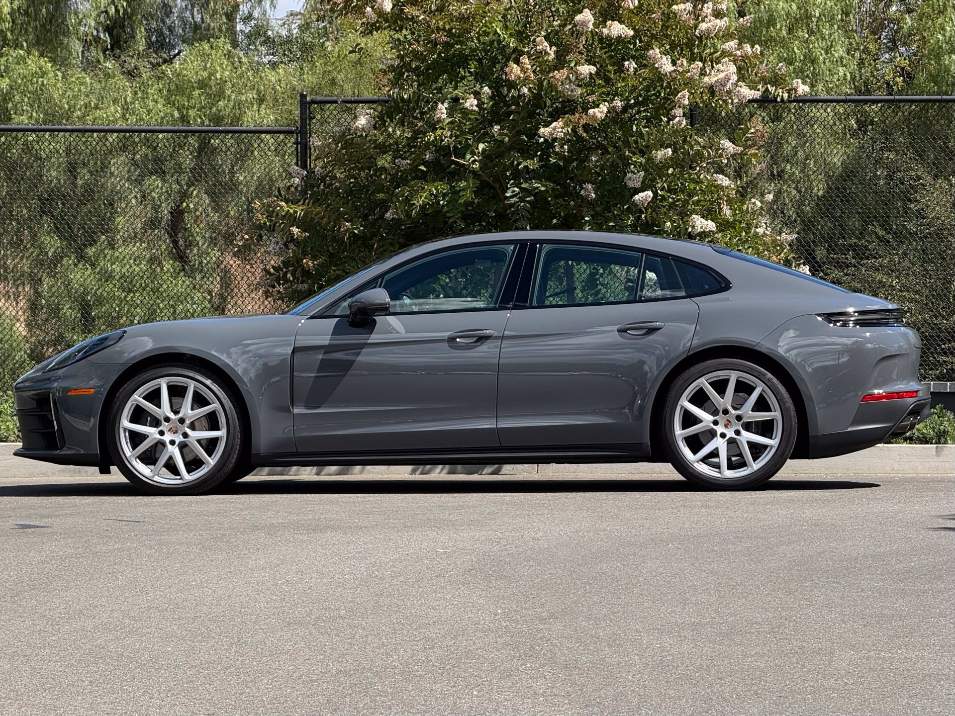 New 2026 Porsche Panamera 4 AWD/4WD image 2
