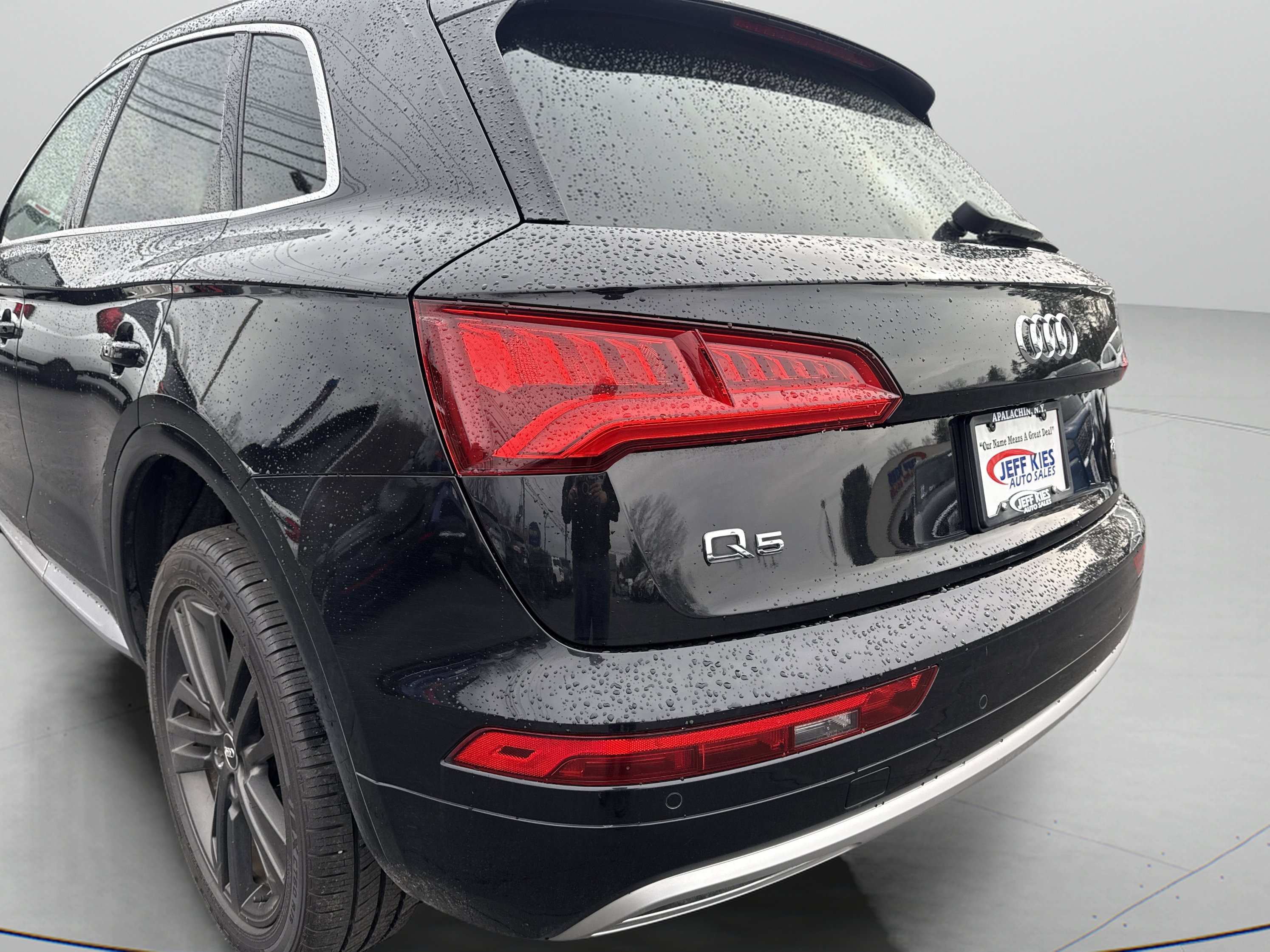 Used 2018 Audi Q5 2.0T Premium Plus w/ Premium Plus Package image 7