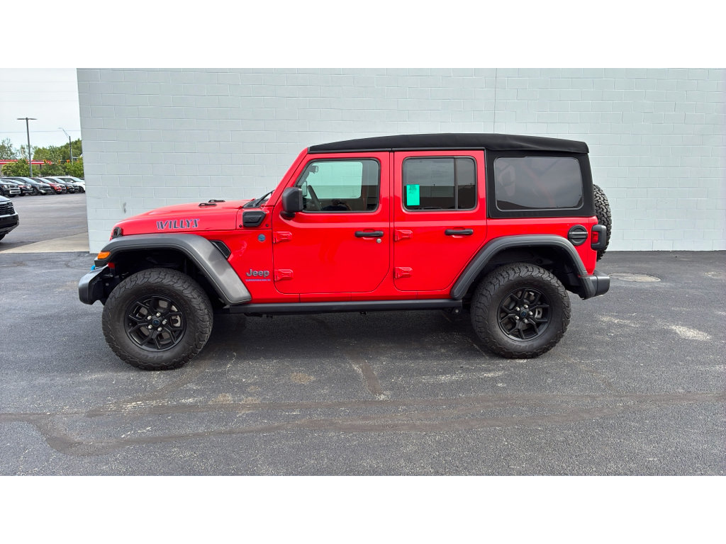 Used 2024 Jeep Wrangler Unlimited AWD/4WD image 3