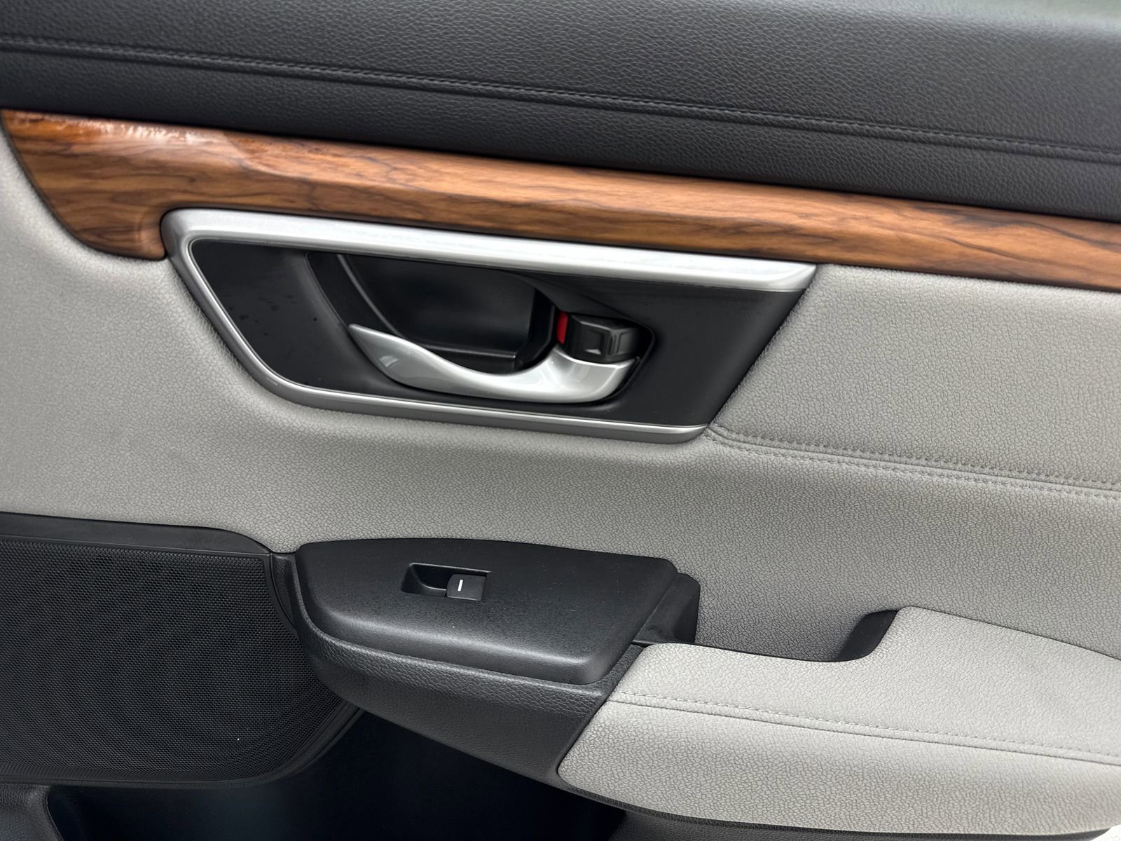 Used 2020 Honda CR-V EX image 47