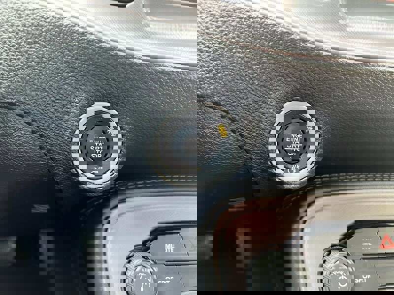 Used 2023 Dodge Challenger SXT w/ Cold Weather Group image 27