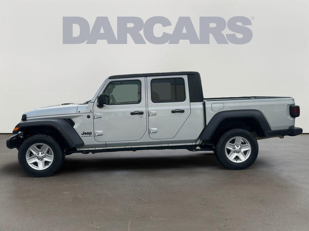 Used 2023 Jeep Gladiator Sport image 4