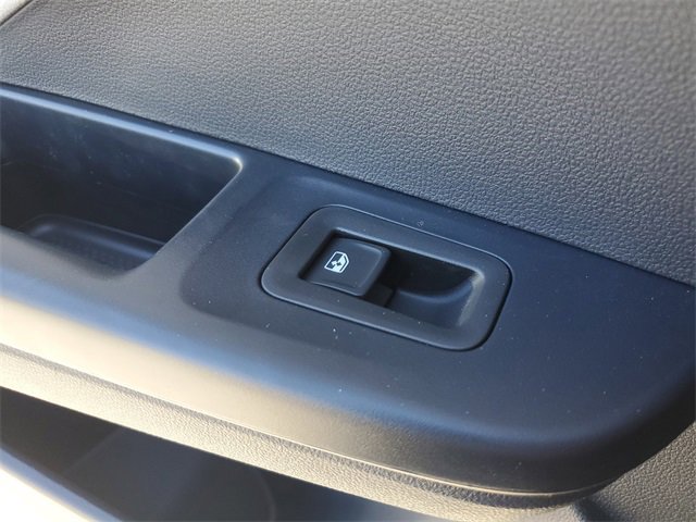 New 2026 Volkswagen Taos SE image 14