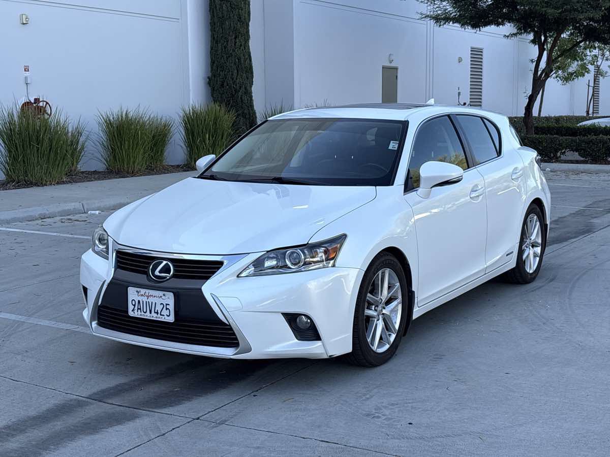 Used 2015 Lexus CT 200h FWD image 7