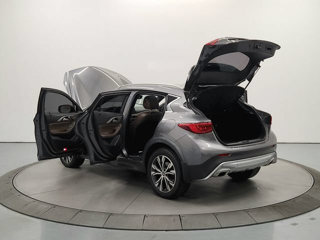 Used 2017 INFINITI QX30 Premium w/ Navigation Package AWD/4WD image 14