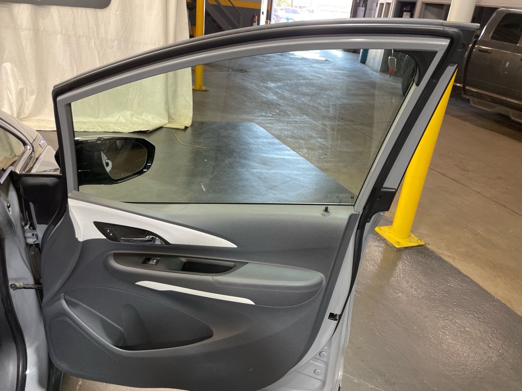 Used 2020 Chevrolet Bolt LT FWD image 35