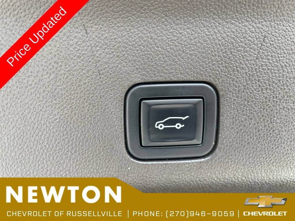 Used 2021 Chevrolet Tahoe Z71 w/ Z71 Off-Road Package AWD/4WD image 45