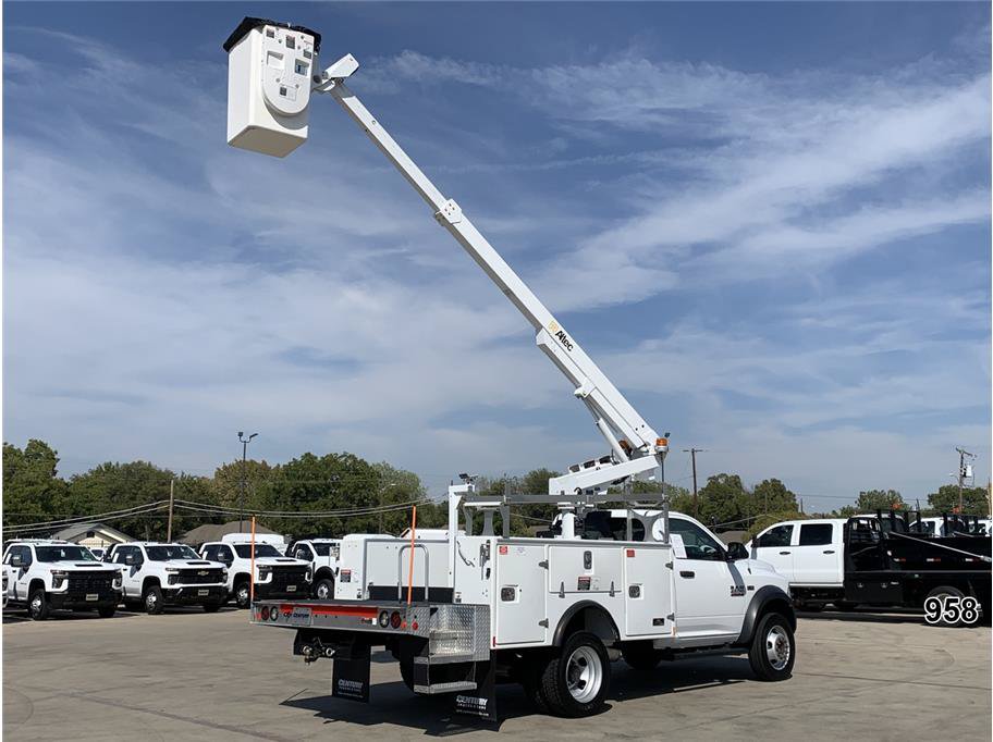 Used 2018 RAM 4500 Tradesman RWD image 14