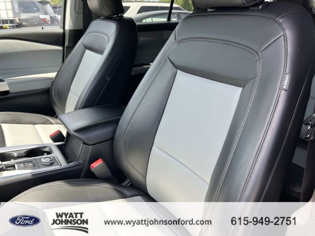 Used 2023 Ford Explorer XLT w/ Equipment Group 202A image 30