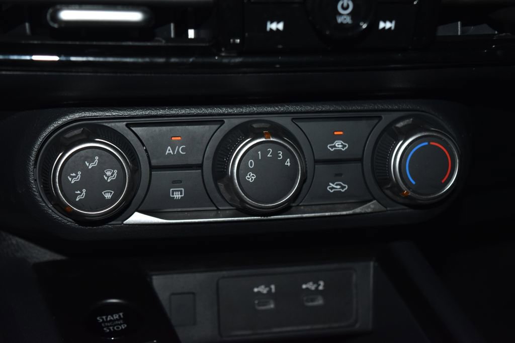Certified 2025 Nissan Kicks SV FWD image 12