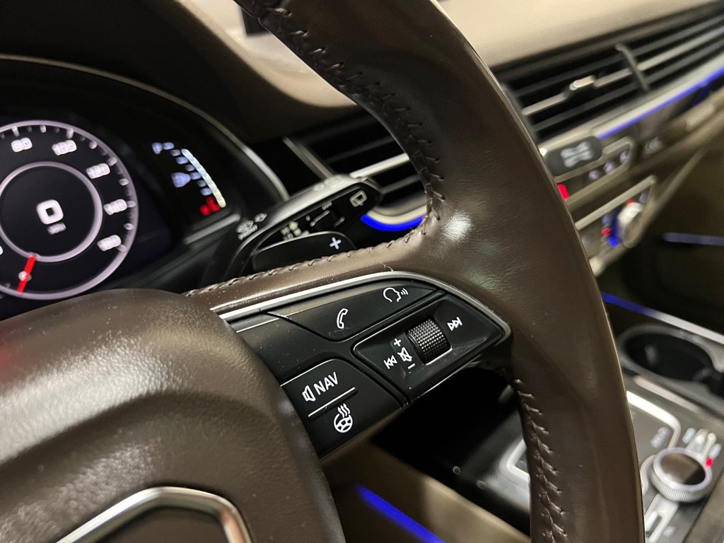 Used 2018 Audi Q7 3.0T Prestige AWD/4WD image 35