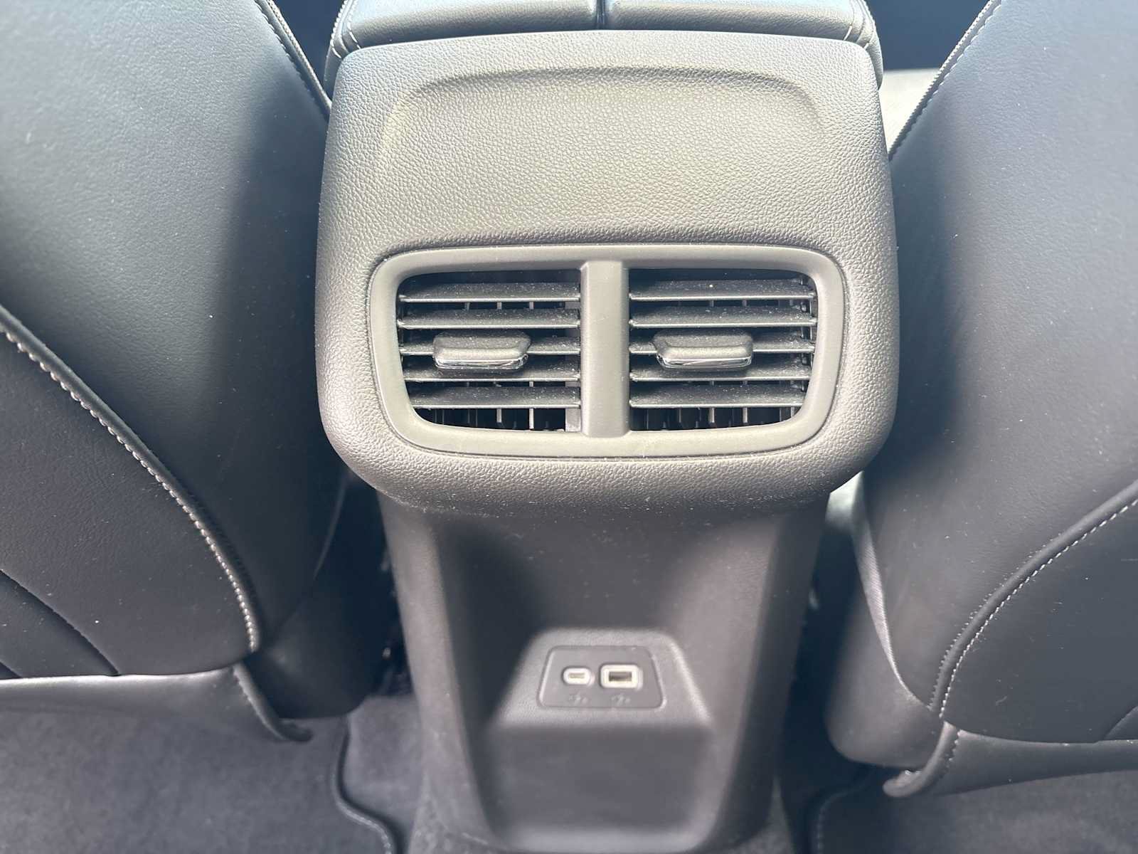 Used 2021 Buick Envision Essence w/ Sport Touring Package FWD image 22
