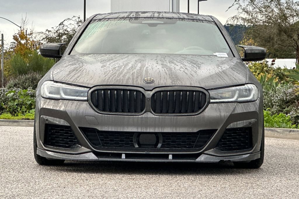 Used 2022 BMW M550i xDrive M550i xDrive w/ Dynamic Handling Package image 8