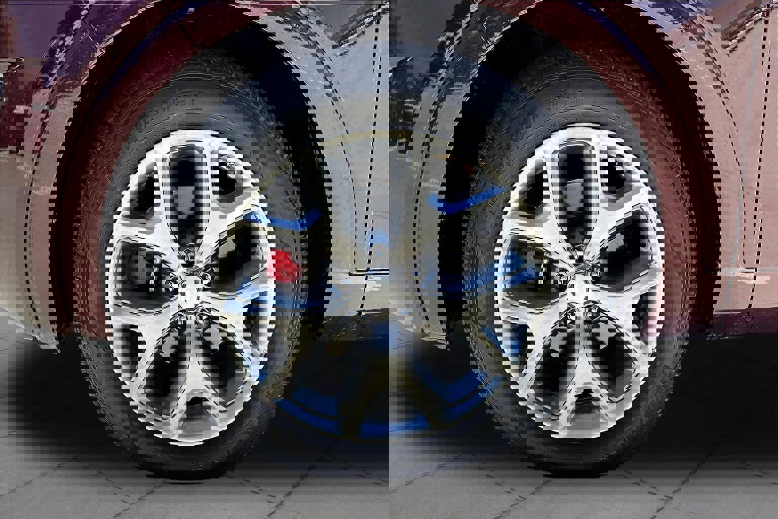 Used 2018 Kia Sorento SX image 11