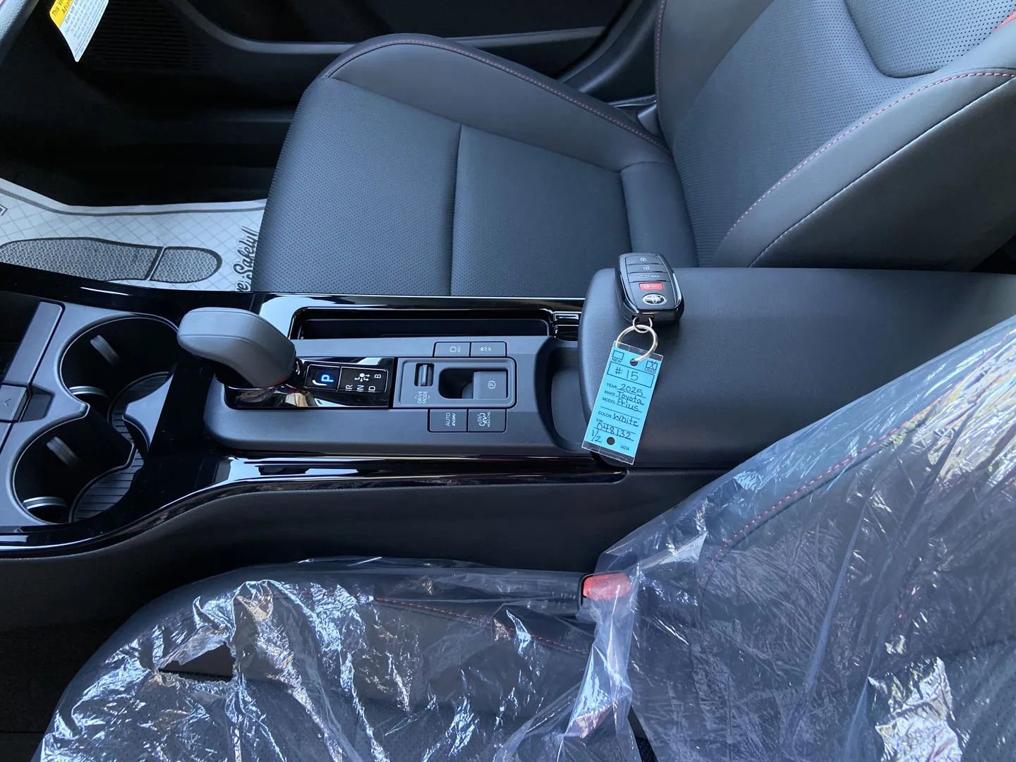 Used 2025 Toyota Prius Plug-In Hybrid image 23