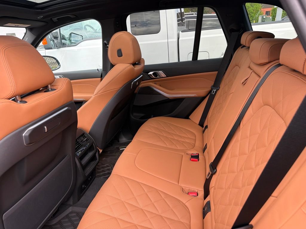 Certified 2026 BMW X5 xDrive50e AWD/4WD image 6