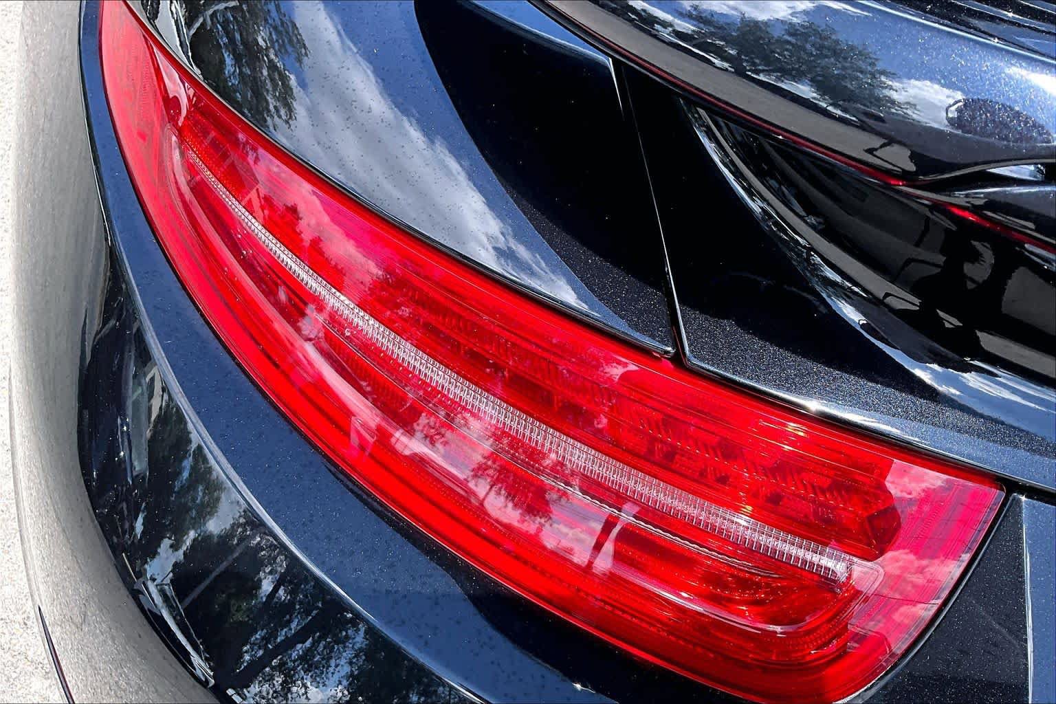 Used 2015 Porsche 911 Turbo AWD/4WD image 27