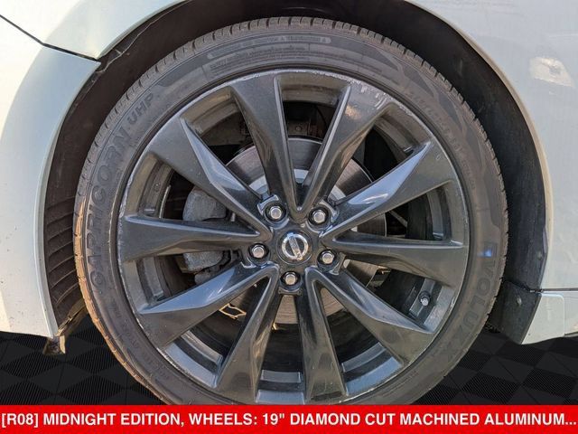 Used 2017 Nissan Maxima SR w/ Midnight Edition FWD image 10