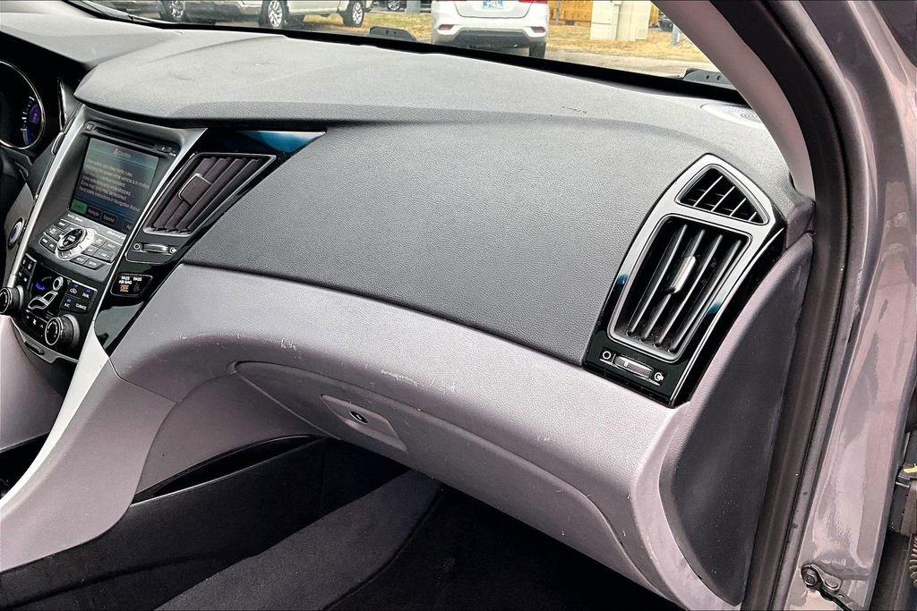 Used 2013 Hyundai Sonata Limited w/ Premium Pkg image 20
