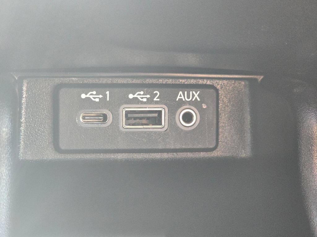 Used 2023 Nissan Maxima SR w/ Sport Mat Group FWD image 34