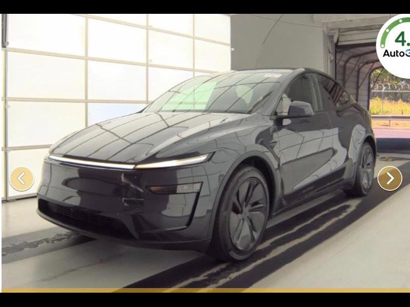 Used 2026 Tesla Model Y Long Range AWD/4WD image 2