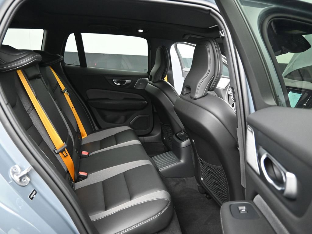 Used 2024 Volvo V60 T8 Polestar image 17