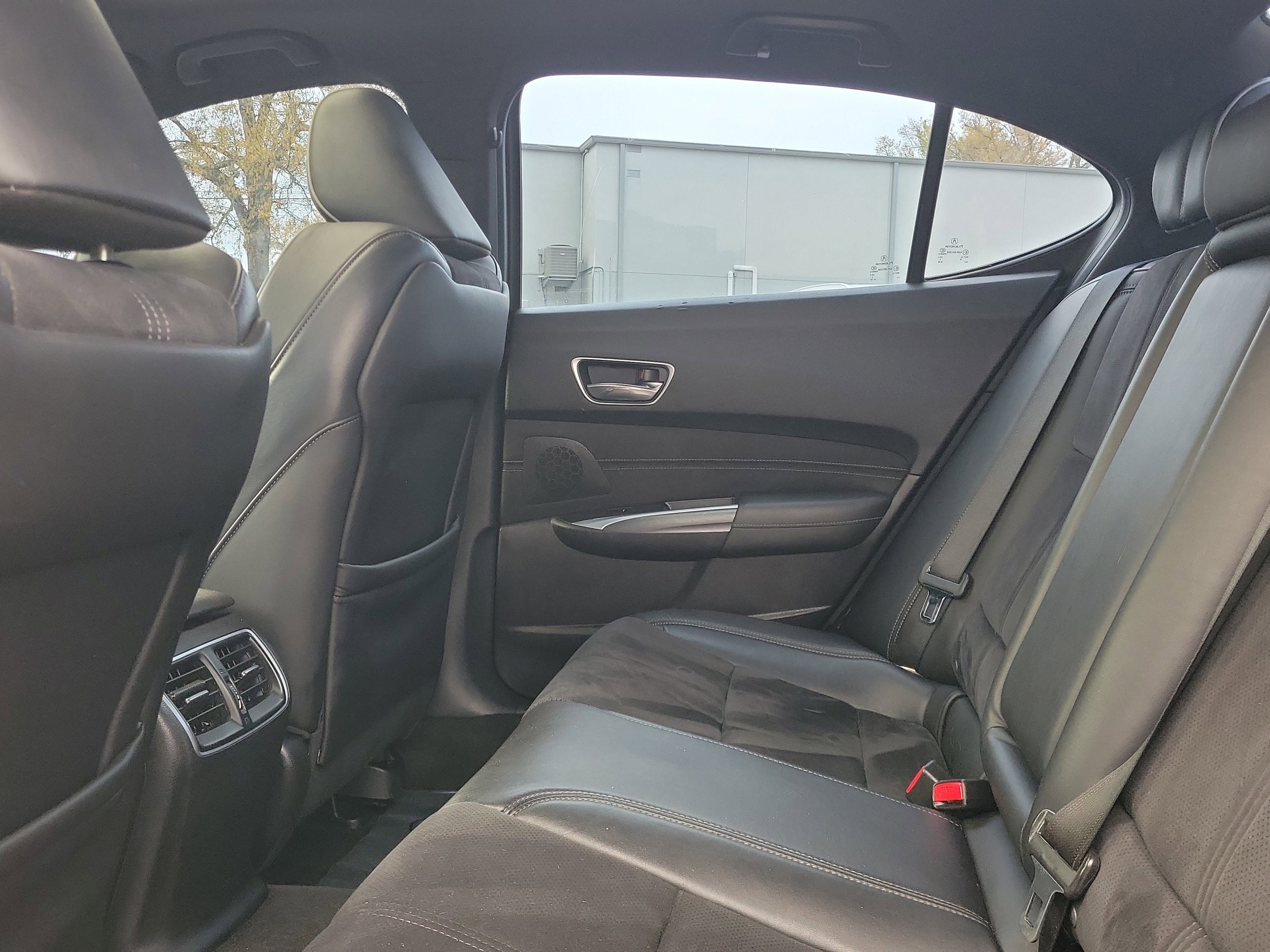 Used 2018 Acura TLX V6 w/ Technology & A-SPEC Pkg image 12