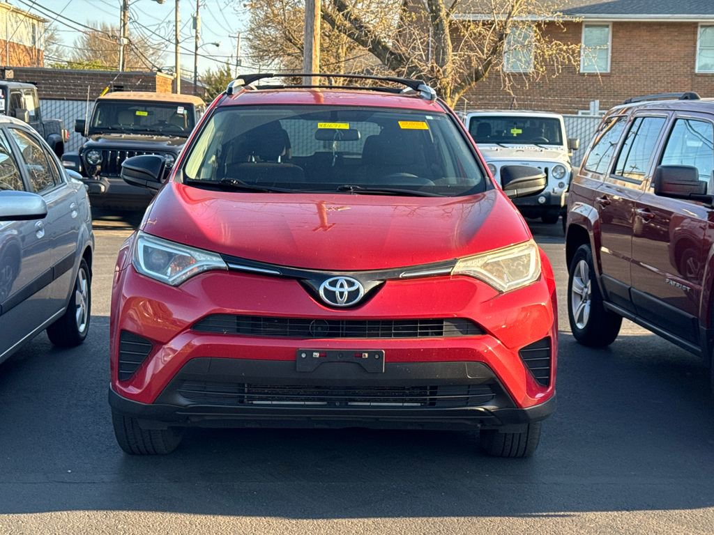 Used 2016 Toyota RAV4 LE image 3