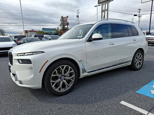 Used 2026 BMW X7 xDrive40i image 3