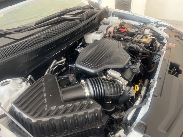 Used 2025 Cadillac XT6 Sport w/ LPO, Floor Liner Package AWD/4WD image 39