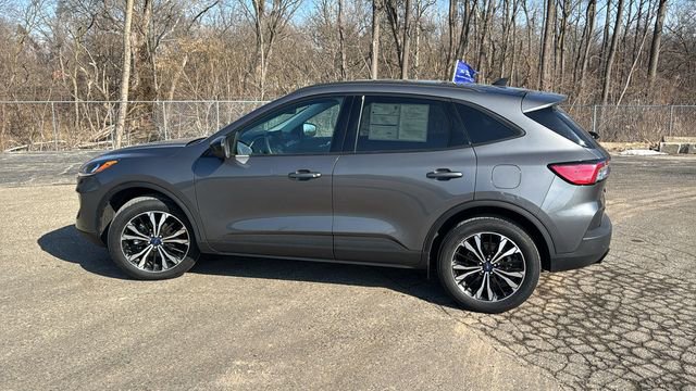 Certified 2022 Ford Escape SEL w/ SEL Stealth AWD Package image 6