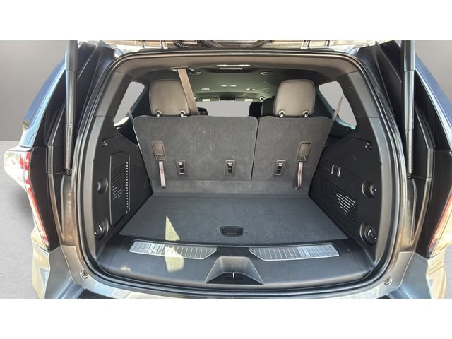 Used 2021 Chevrolet Tahoe Z71 w/ Rear Media and Nav Package AWD/4WD image 31
