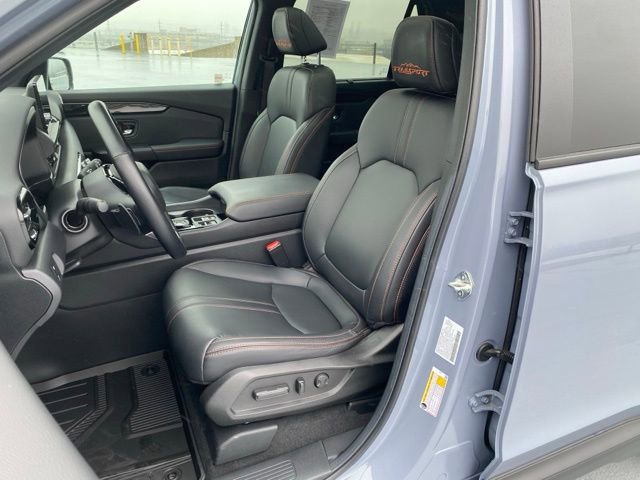 Certified 2025 Honda Pilot TrailSport image 24