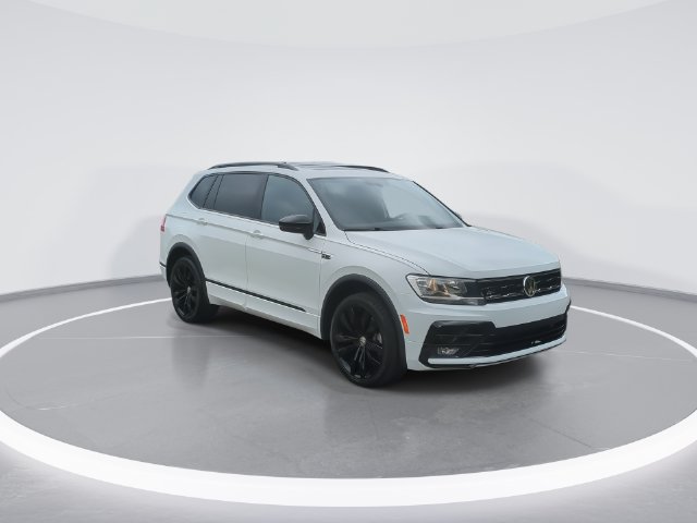 Used 2021 Volkswagen Tiguan SE AWD/4WD image 2