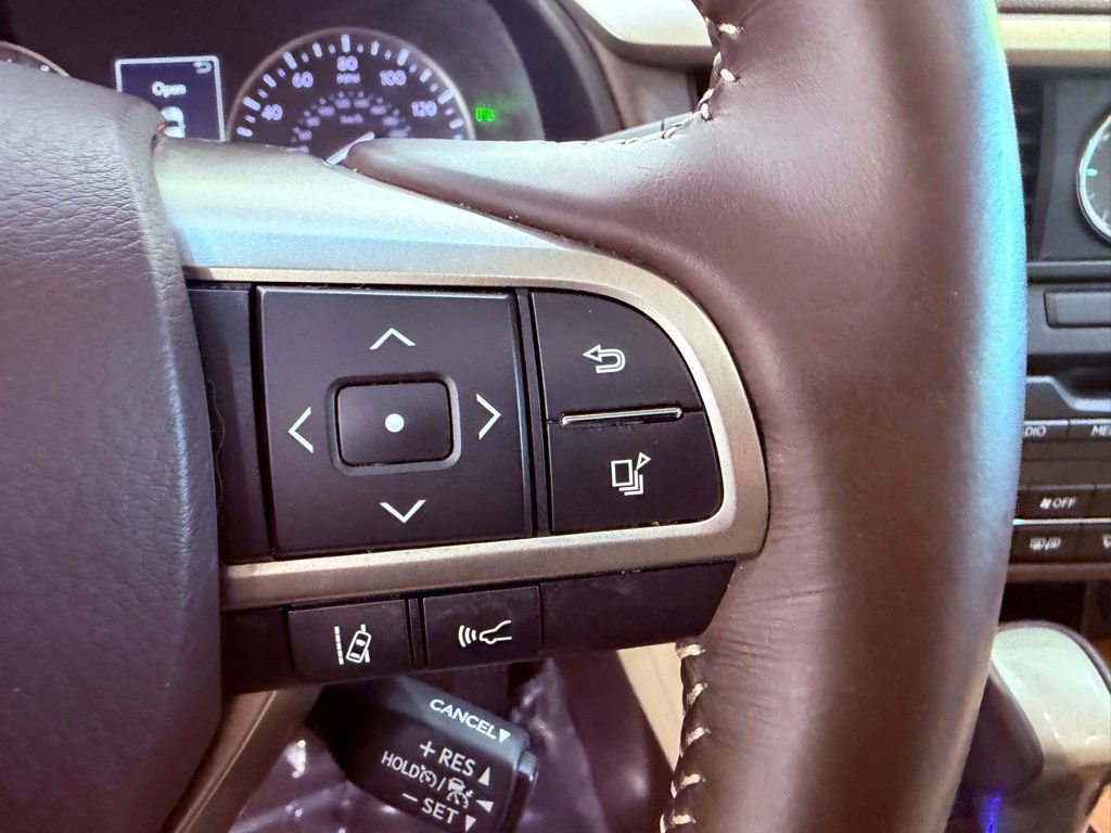 Used 2018 Lexus RX 350L FWD image 23